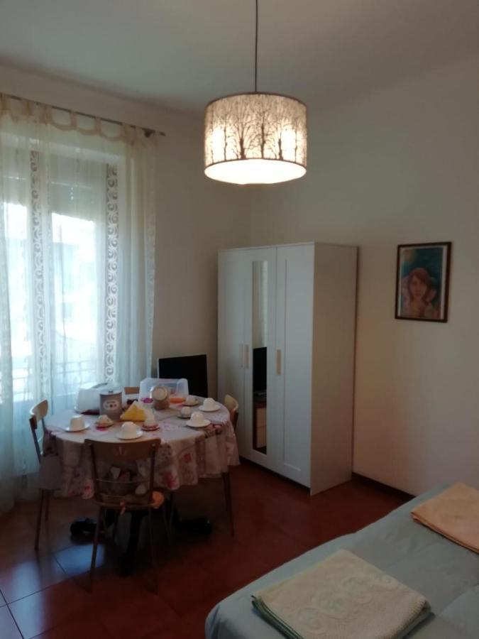 Apartamento Le Comari Milán Exterior foto